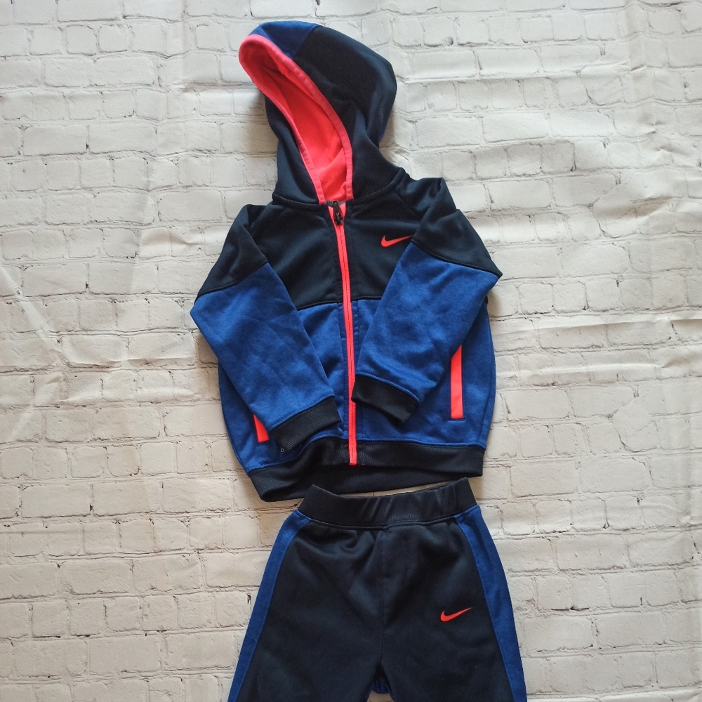 Boys Nike Suite